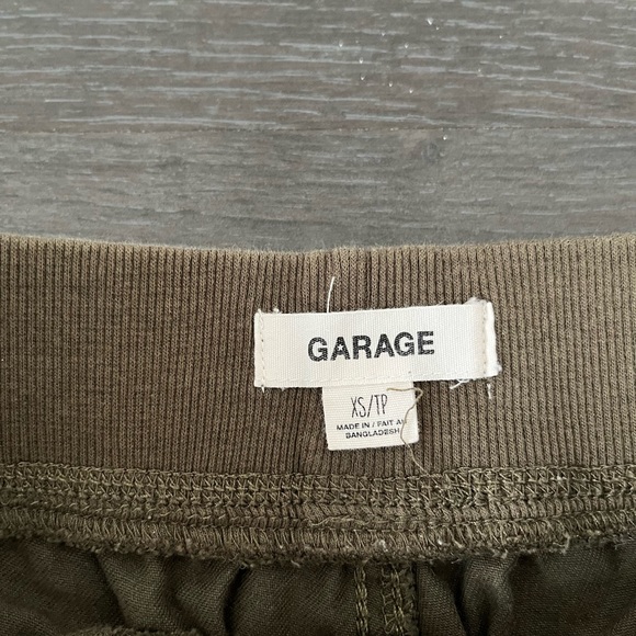 Joggers - Picture 2 of 2